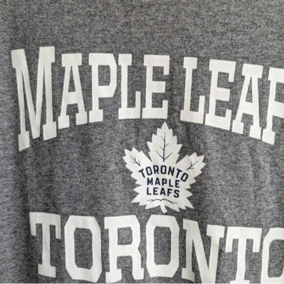Official NHL Toronto Maple Leafs long sleeve tee shirt - Picture 2 of 3